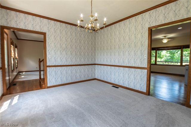 1807 Smith Kramer Street NE, Hartville, OH 44632