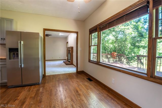 1807 Smith Kramer Street NE, Hartville, OH 44632