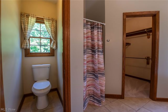 1807 Smith Kramer Street NE, Hartville, OH 44632