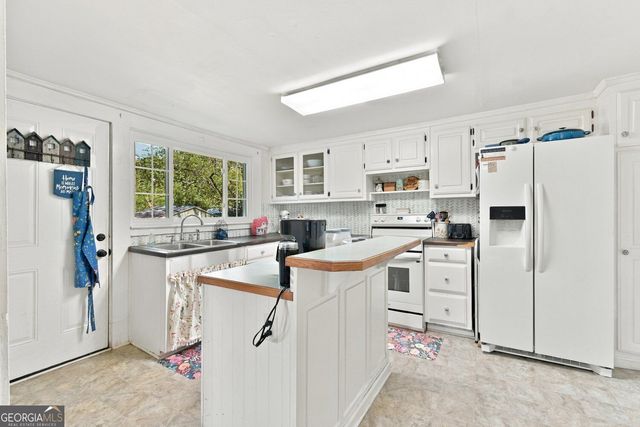 2825 Brannan Road SW, Snellville, GA 30039