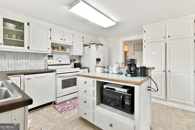 2825 Brannan Road SW, Snellville, GA 30039