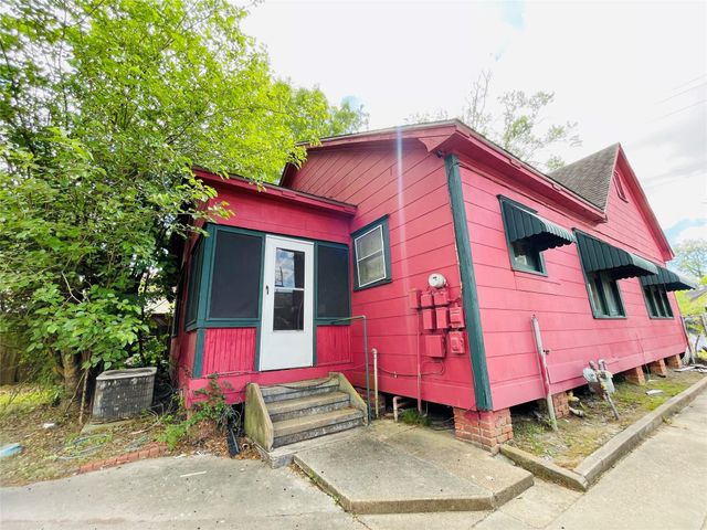 1460 Prairie Street, Beaumont, TX 77701