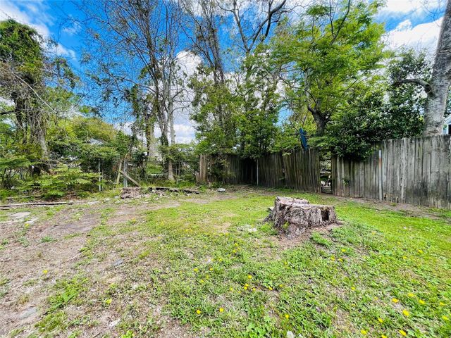 1460 Prairie Street, Beaumont, TX 77701