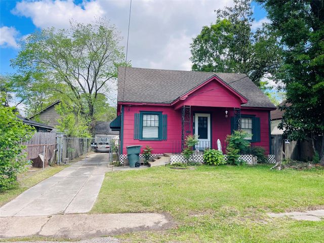 1460 Prairie Street, Beaumont, TX 77701