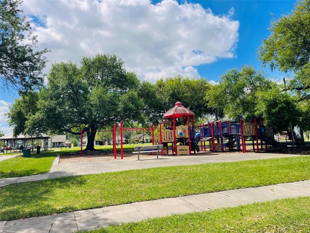 1460 Prairie Street, Beaumont, TX 77701