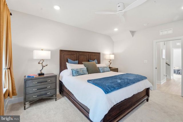 100 GLASS LN, Baltimore, MD 21230