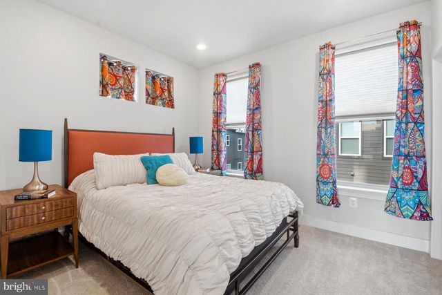 100 GLASS LN, Baltimore, MD 21230