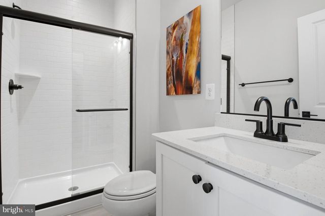 100 GLASS LN, Baltimore, MD 21230