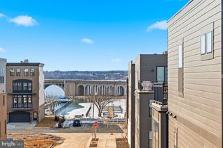 100 GLASS LN, Baltimore, MD 21230
