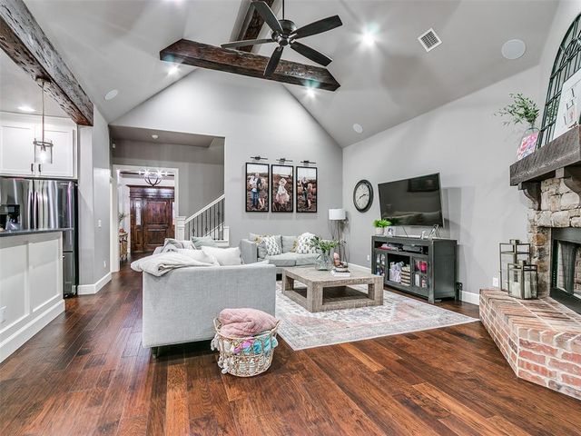 3932 Hutton Way, Edmond, OK 73034