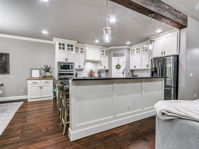 3932 Hutton Way, Edmond, OK 73034