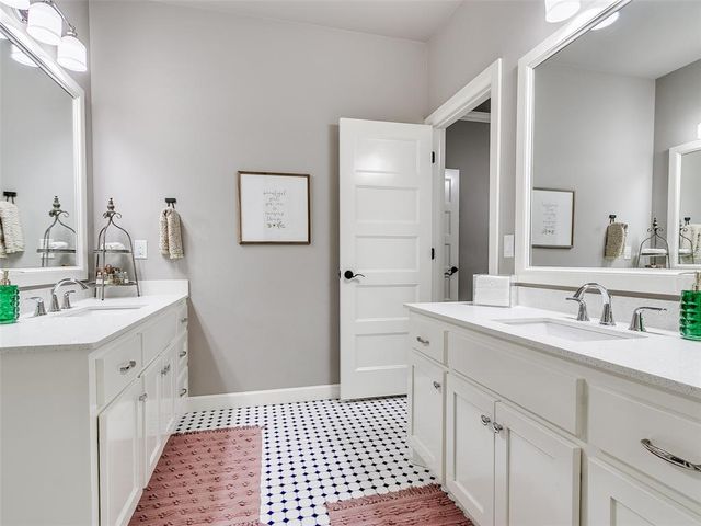 3932 Hutton Way, Edmond, OK 73034