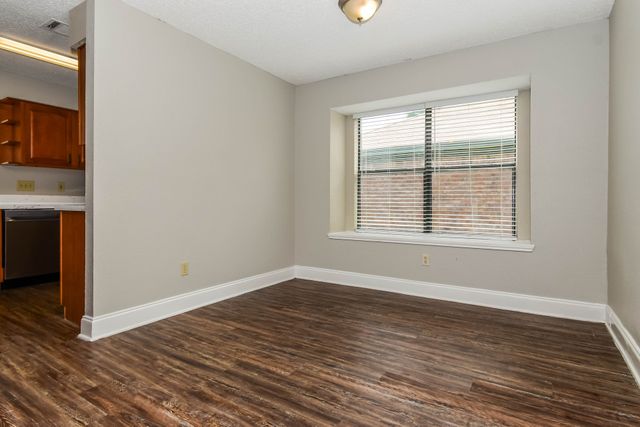 1007 CREIGHTON Court, Mesquite, TX 75150