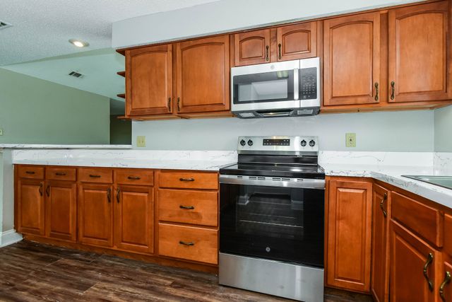 1007 CREIGHTON Court, Mesquite, TX 75150