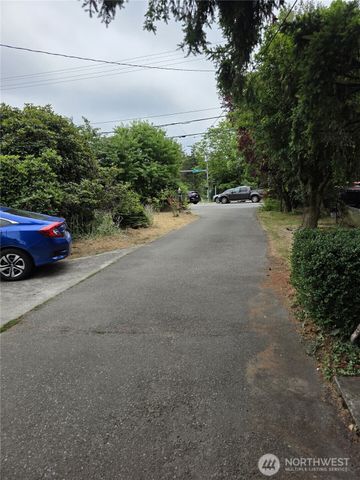 3540 S 200th Street, Seatac, WA 98198