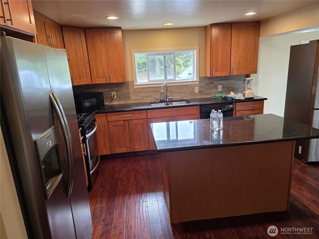 3540 S 200th Street, Seatac, WA 98198