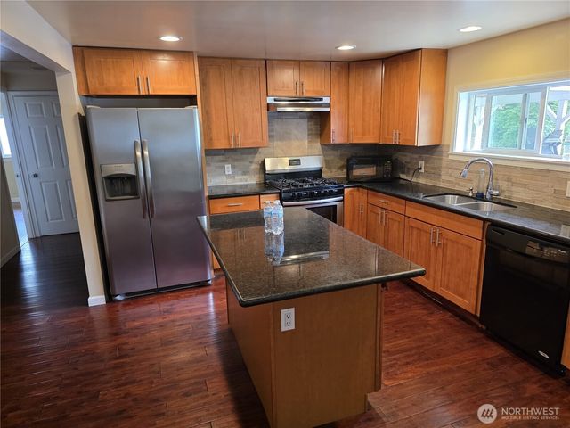 3540 S 200th Street, Seatac, WA 98198