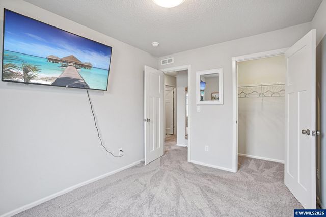 1933 NW Kent St St, Mcminnville, OR 97128