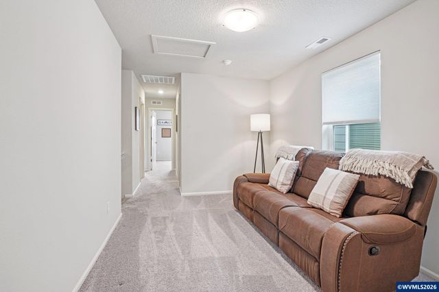 1933 NW Kent St St, Mcminnville, OR 97128