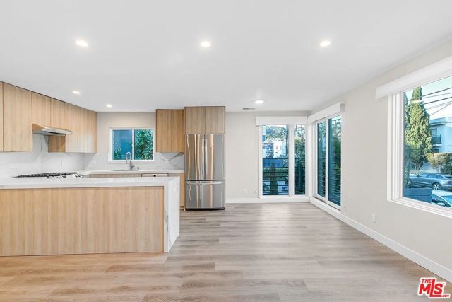 1427 N Vista Street 3, Los Angeles, CA 90046