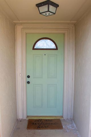 1609 Apian Way, Edmond, OK 73003