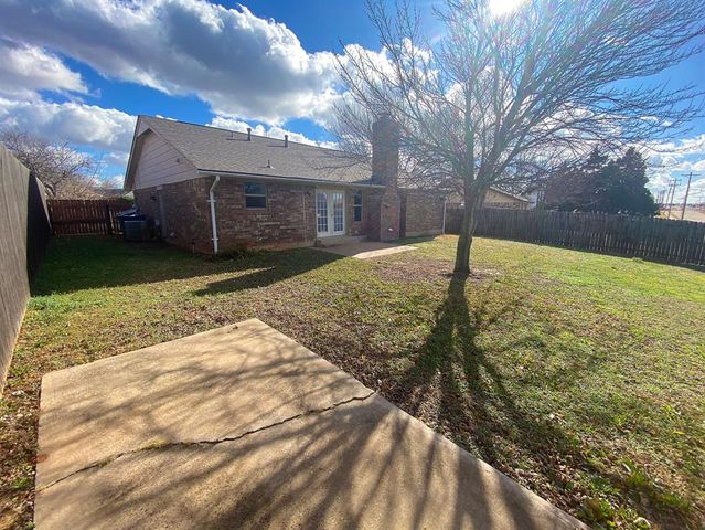 1609 Apian Way, Edmond, OK 73003