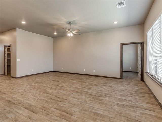 2309 Pueblos Road, Edmond, OK 73012