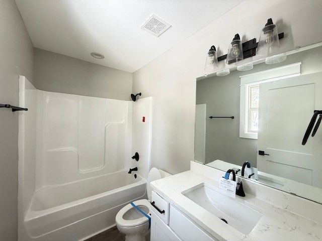 2900 N Frankfort Avenue, Russellville, AR 72802