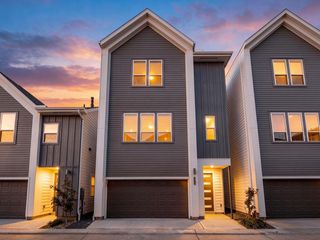 1013 Erin Street S, Houston, TX 77009