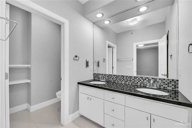 3016 S L Street 1, Mcallen, TX 78503