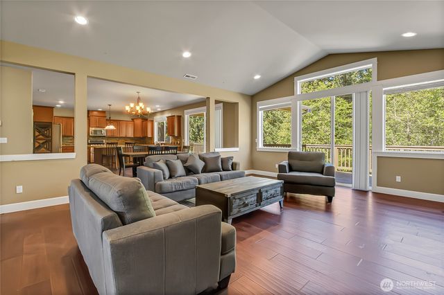 9440 Piperhill Drive SE, Olympia, WA 98513