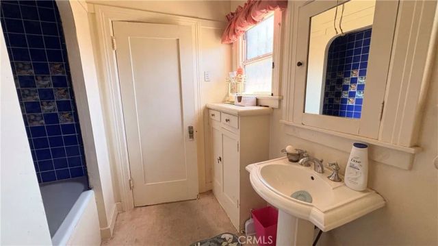 4139 2nd Ave, Los Angeles, CA 90008