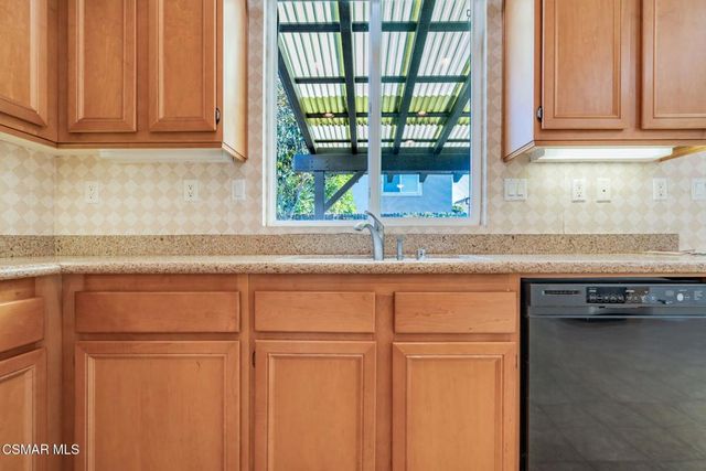 2024 Las Estrellas Court, Camarillo, CA 93012