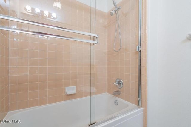 2024 Las Estrellas Court, Camarillo, CA 93012