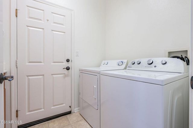 2024 Las Estrellas Court, Camarillo, CA 93012