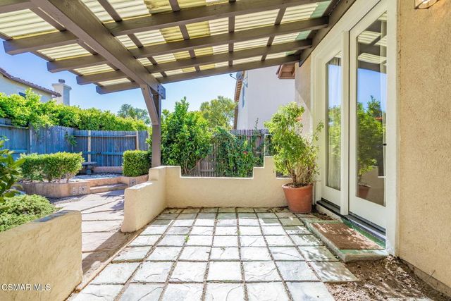 2024 Las Estrellas Court, Camarillo, CA 93012