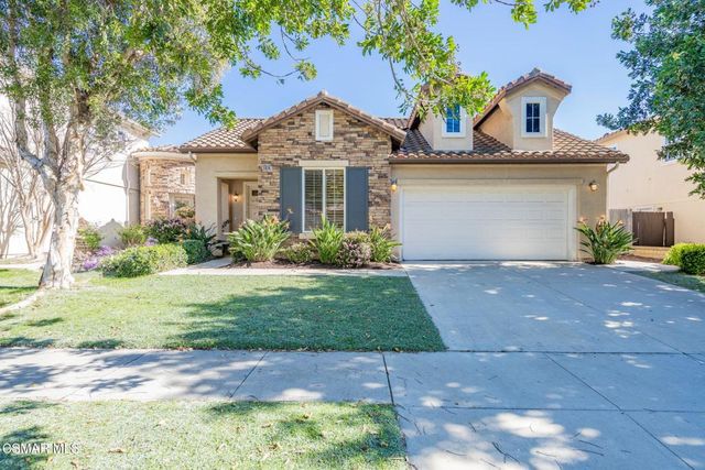 2024 Las Estrellas Court, Camarillo, CA 93012