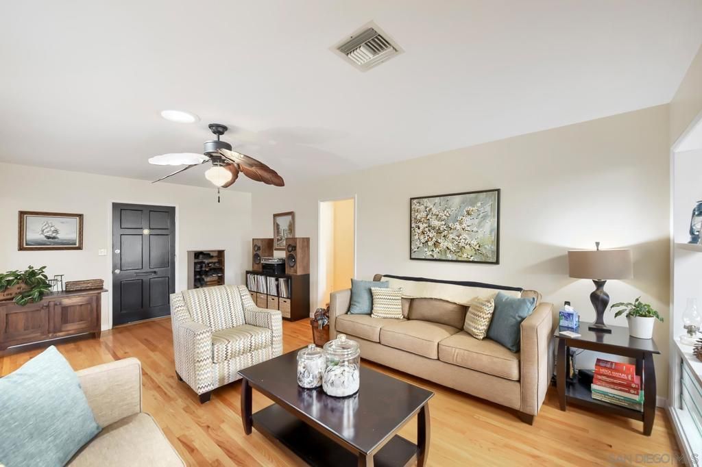 4893 TWAIN AVE, San Diego, CA 92120 — photo 3