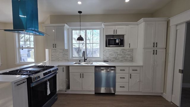 62 Wolcott 2, Malden, MA 02148