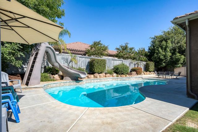 6914 Canaletto Avenue, Bakersfield, CA 93306