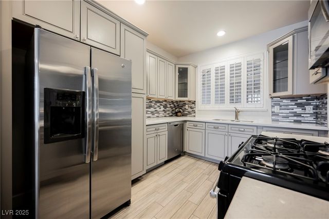 2050 West Warm Springs Road 1421, Henderson, NV 89014