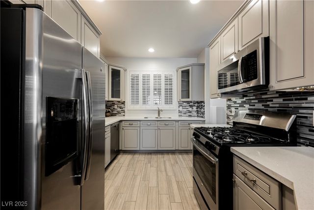 2050 West Warm Springs Road 1421, Henderson, NV 89014