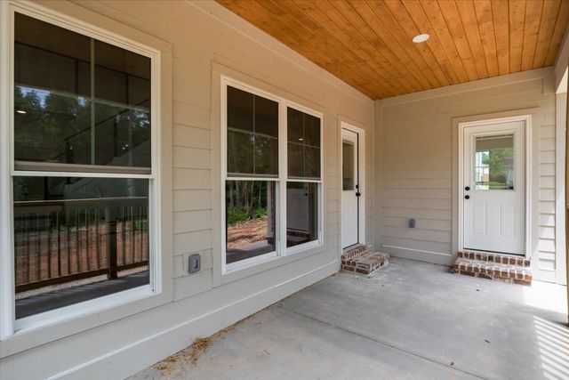 9046 Carolyn Way, Bon Aqua, TN 37025
