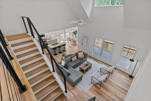 9046 Carolyn Way, Bon Aqua, TN 37025