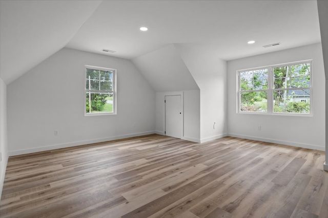 9046 Carolyn Way, Bon Aqua, TN 37025