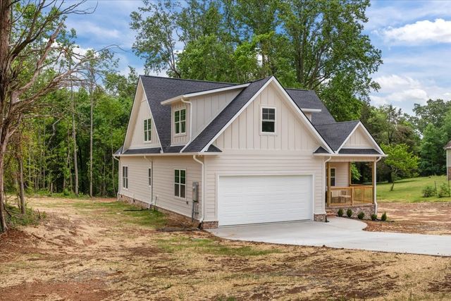 9046 Carolyn Way, Bon Aqua, TN 37025