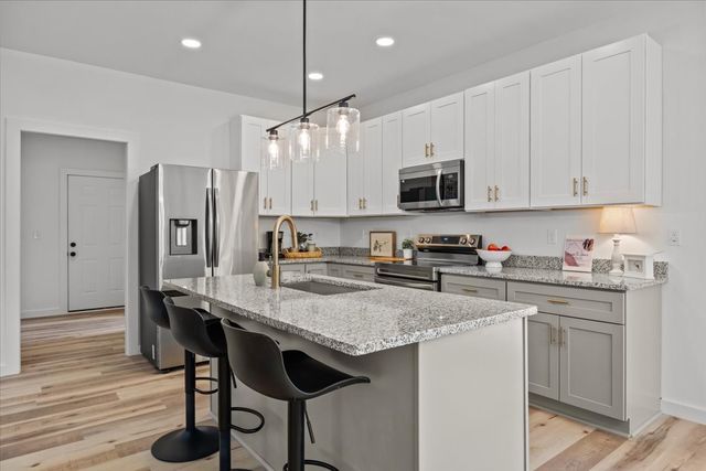 9046 Carolyn Way, Bon Aqua, TN 37025