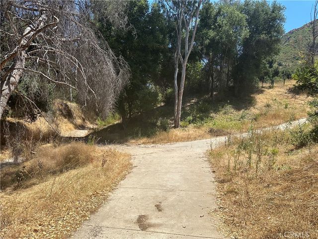 30100 Mulholland, Agoura, CA 91301