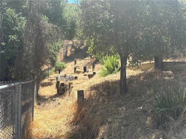 30100 Mulholland, Agoura, CA 91301