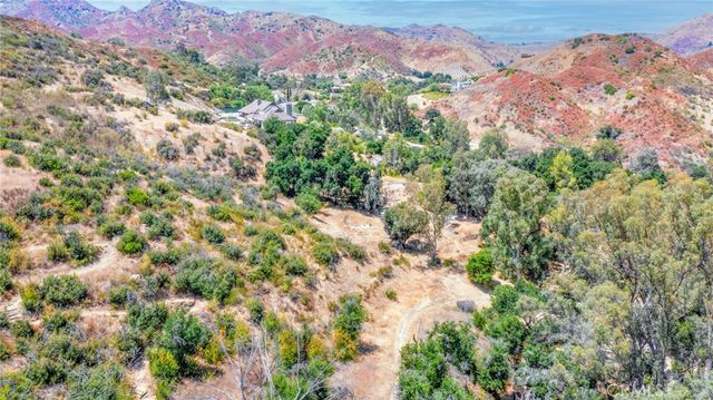 30100 Mulholland, Agoura, CA 91301